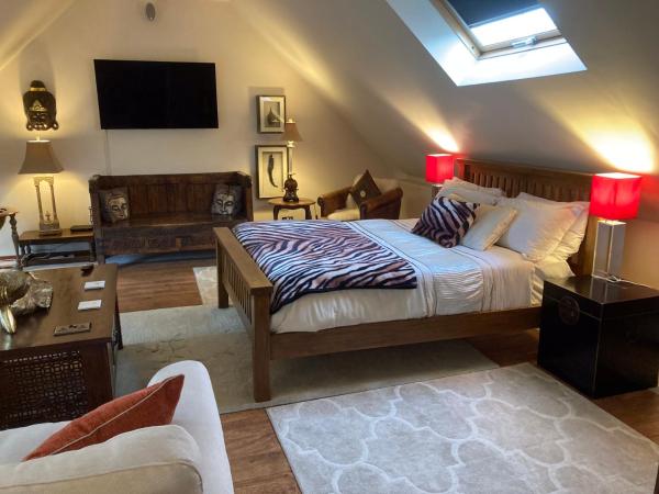 The Lodge at Ruddington : photo 10 de la chambre bollinger suite