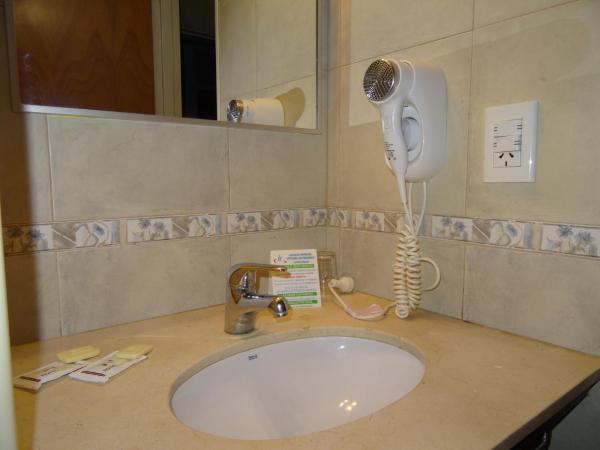 Hotel Necof : photo 9 de la chambre chambre double