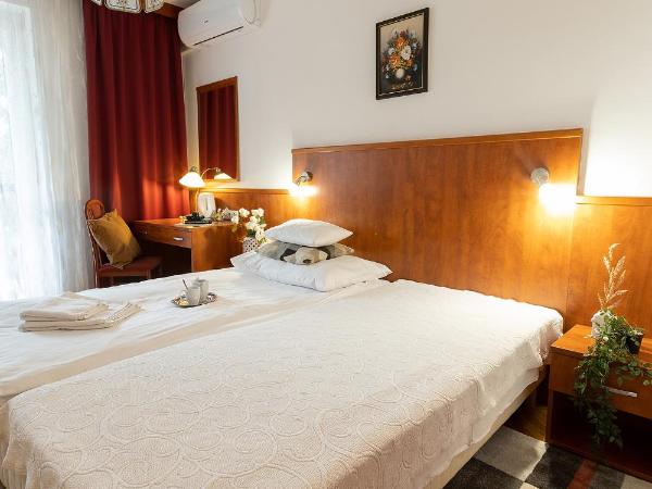 HELIOS Hotel Apartments : photo 2 de la chambre chambre double ou lits jumeaux standard