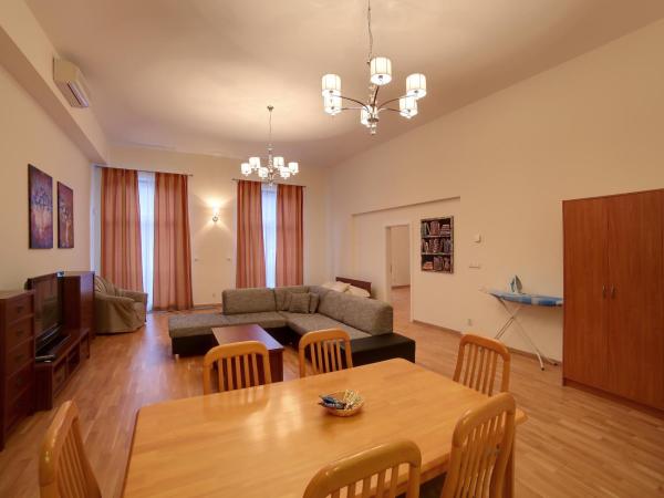 Slunecni Lazne Apartments : photo 1 de la chambre appartement (5 adultes)