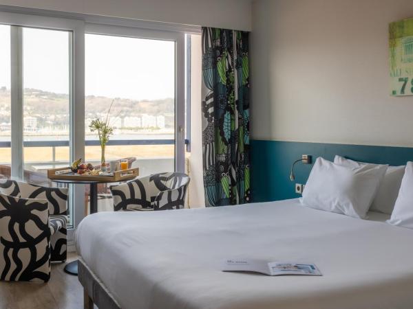 Hôtel Serge Blanco - Relais Thalasso & Spa : photo 9 de la chambre chambre double deluxe avec accès au spa - vue latérale sur mer