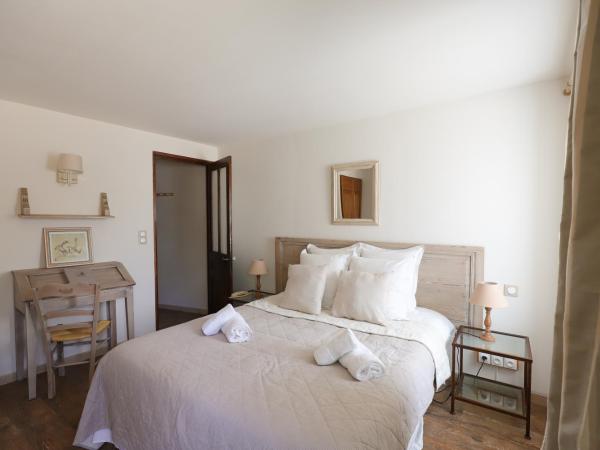 LA FERME DE LA HUPPE : photo 4 de la chambre chambre double supérieure