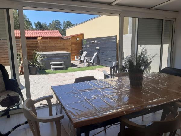 Cale 32 - Chambres d'hôtes : photo 8 de la chambre chambre double avec salle de bains privative