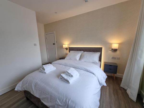 Hotel CG London : photo 1 de la chambre chambre double avec salle de bains privative