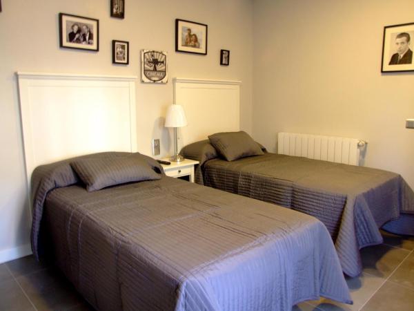Hostal Vintage Santander : photo 1 de la chambre chambre double ou lits jumeaux