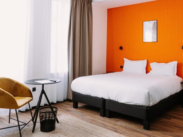 ClapClap Hôtel, Food & Bar : photo 1 de la chambre chambre familiale 4