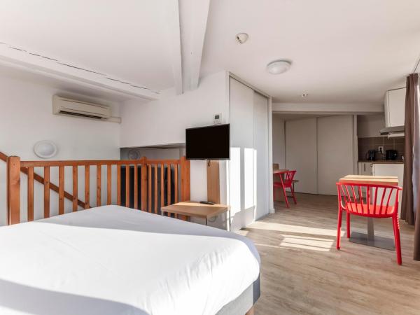 Residhotel Le Central'Gare : photo 3 de la chambre studio supérieur avec terrasse