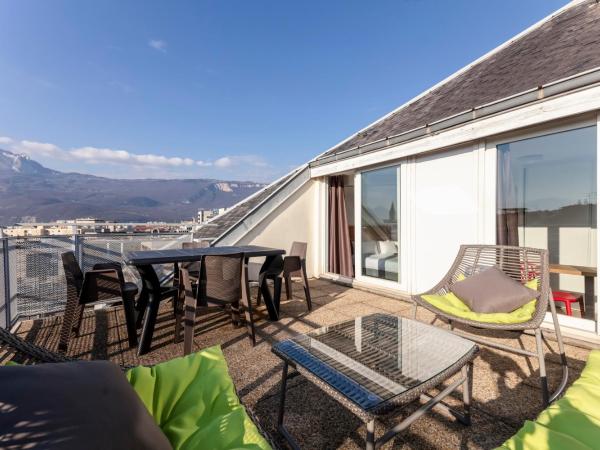 Residhotel Le Central'Gare : photo 1 de la chambre studio supérieur avec terrasse