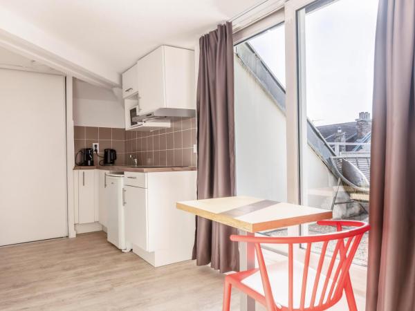 Residhotel Le Central'Gare : photo 5 de la chambre studio supérieur avec terrasse