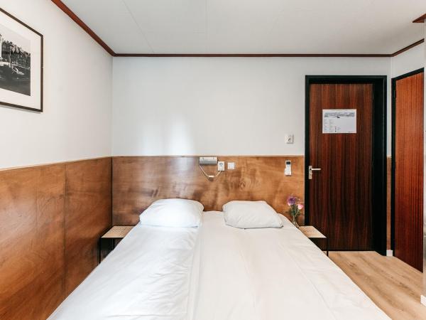 Hotel van Gelder : photo 2 de la chambre chambre double avec salle de bains privative