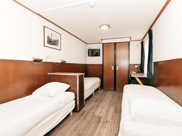 Hotel van Gelder : photo 2 de la chambre chambre triple avec salle de bains