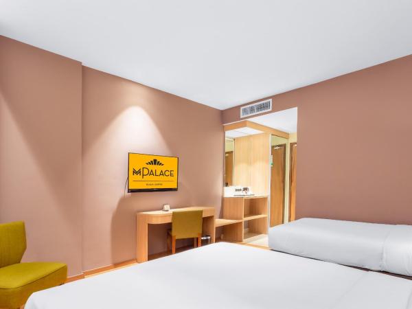 MPalace Hotel KL : photo 6 de la chambre family triple (no window)
