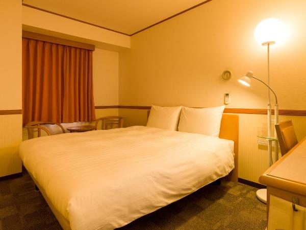 Toyoko Inn Chiba Ekimae : photo 4 de la chambre chambre lit queen-size - fumeurs