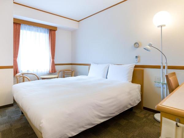 Toyoko Inn Chiba Ekimae : photo 1 de la chambre chambre lit queen-size - fumeurs