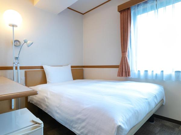 Toyoko Inn Kobe Sannomiya No 1 : photo 1 de la chambre chambre simple Économique - non-fumeurs