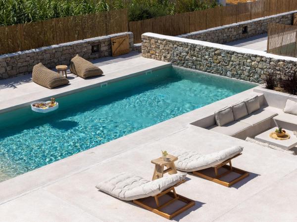 Cocopalm Villas Naxos : photo 8 de la chambre villa 3 chambres et appartement 2 chambres avec piscine privée et bain à remous