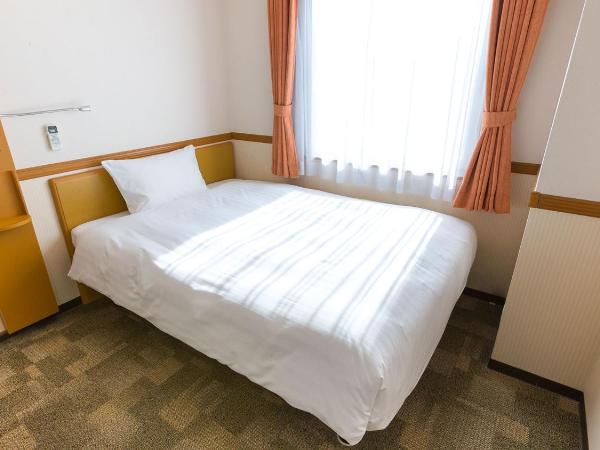 Toyoko Inn Osaka JR Noda Ekimae : photo 2 de la chambre chambre double pour occupation simple - fumeurs
