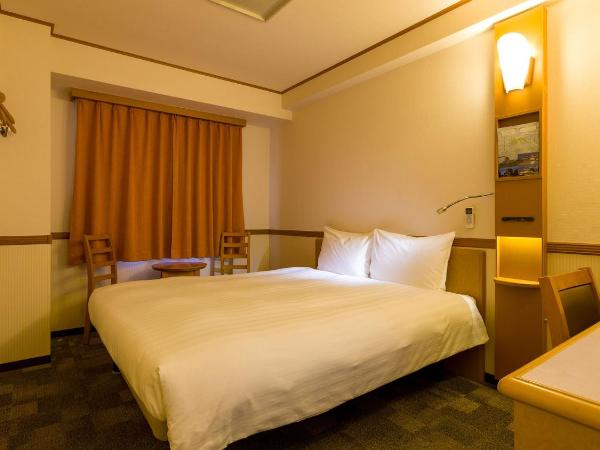 Toyoko Inn Osaka JR Noda Ekimae : photo 4 de la chambre chambre lit queen-size - fumeurs