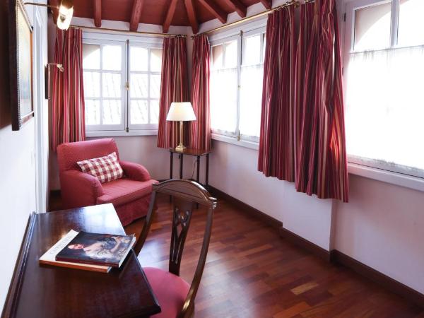 Hotel Las Casas de la Judería : photo 8 de la chambre chambre double avec baignoire spa