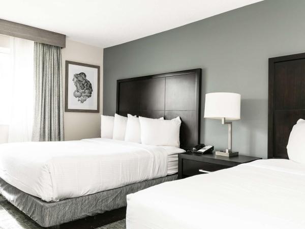 Best Western Inn & Suites San Diego Zoo -SeaWorld Area : photo 4 de la chambre queen rooms with two queen beds - non-smoking