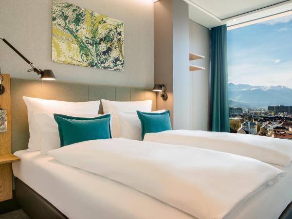 Motel One Innsbruck : photo 2 de la chambre chambre lit king-size