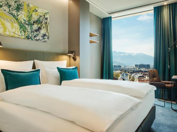 Motel One Innsbruck : photo 4 de la chambre chambre lit king-size