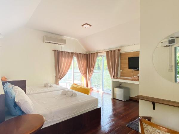 ชอว์ งาทอง รีสอร์ต Chor Ngar Thong Erawan : photo 2 de la chambre chambre familiale avec terrasse 