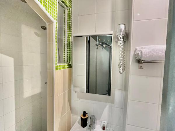 L'Oasis Montparnasse : photo 4 de la chambre chambre double