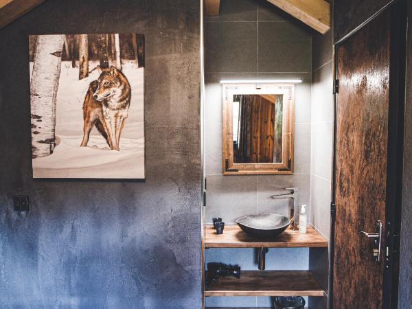 Les Mazots des Fées : photo 1 de la chambre chambre double - vue sur montagne