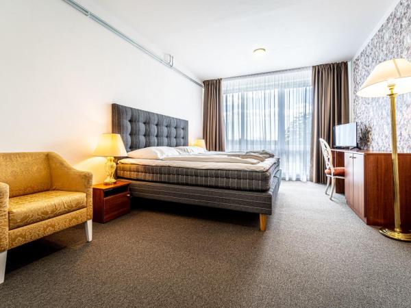 Hotel Fontána : photo 1 de la chambre chambre double deluxe avec balcon