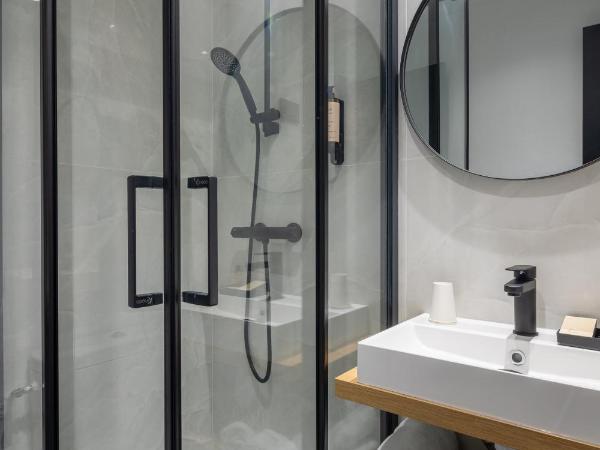 Hôtel Bristol Union Intra Muros : photo 3 de la chambre chambre simple confortable