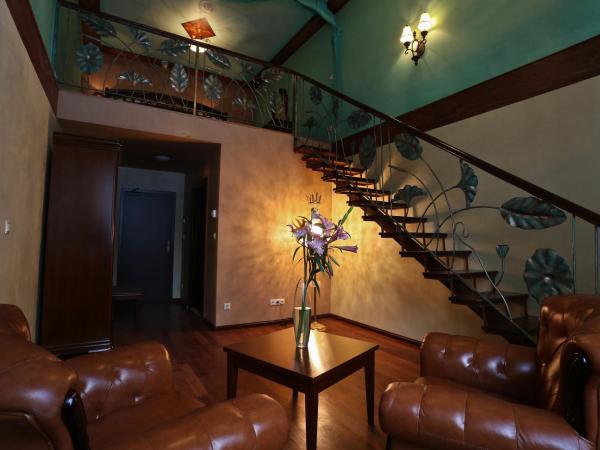 Rubezahl-Marienbad Luxury Historical Castle Hotel & Golf-Castle Hotel Collection : photo 3 de la chambre chambre double avec mezzanine