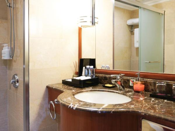 The Pavilion Hotel Shenzhen (Huaqiang NorthBusiness Zone) : photo 4 de la chambre chambre supérieure lit queen-size