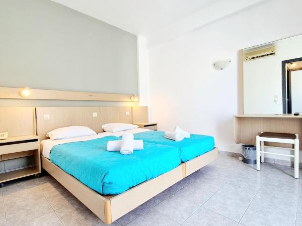 G92 City Hotel : photo 3 de la chambre chambre double ou lits jumeaux standard avec balcon