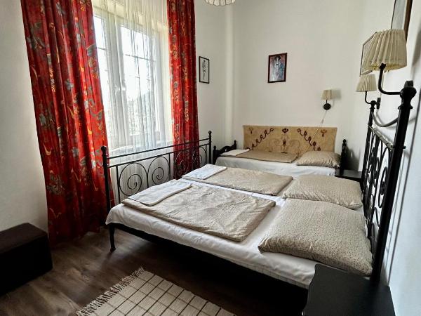 Kis Gellért Guesthouse : photo 3 de la chambre chambre triple