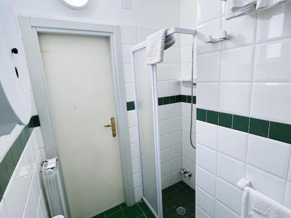 Hotel Rosetta : photo 3 de la chambre chambre triple