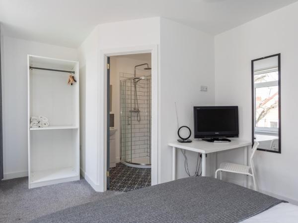 The Avenue Belfast : photo 9 de la chambre chambre double avec salle de bains privative