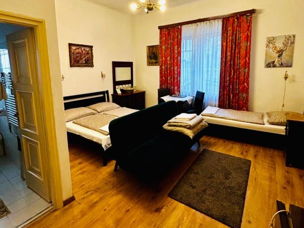 Kis Gellért Guesthouse : photo 2 de la chambre chambre quadruple