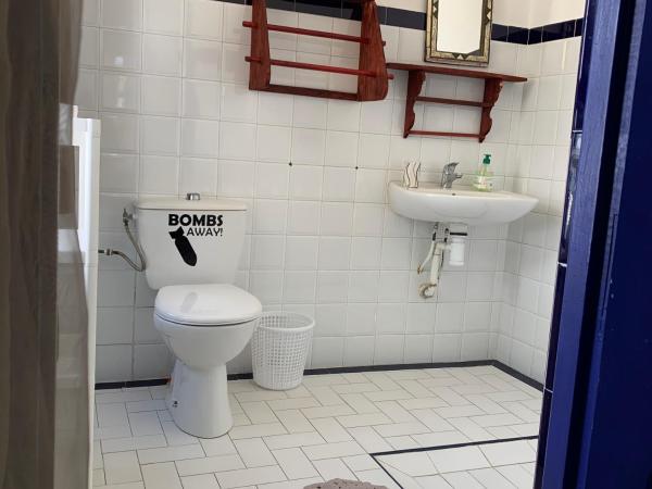 Yousurf Surf House : photo 10 de la chambre chambre quadruple