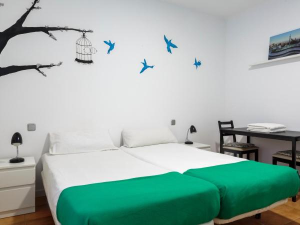 Monrooms Barcelona : photo 10 de la chambre chambre lits jumeaux
