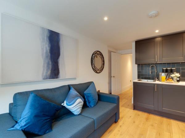 80 by Elite : photo 2 de la chambre appartement avec douche