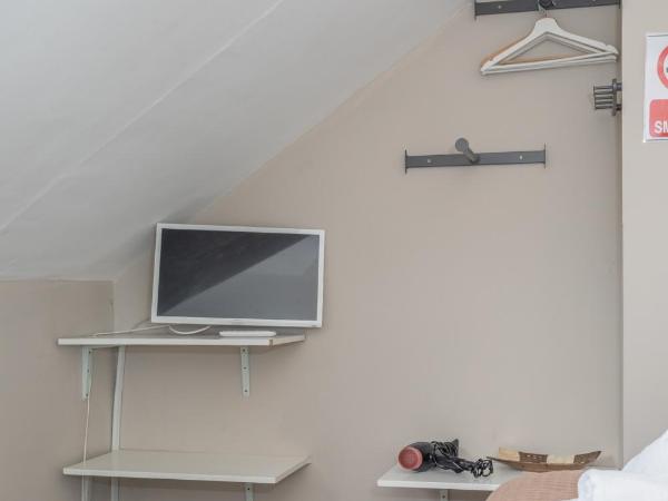 The Avenue Belfast : photo 4 de la chambre chambre double avec salle de bains commune