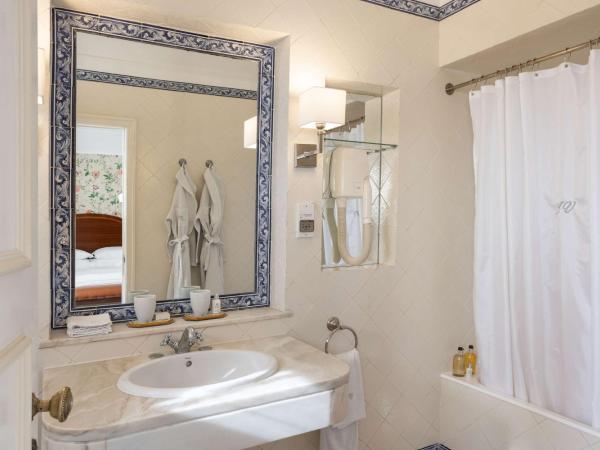 As Janelas Verdes Inn - Lisbon Heritage Collection - Riverside : photo 5 de la chambre chambre double ou lits jumeaux deluxe - vue sur rivière