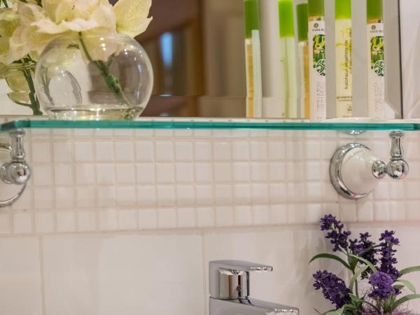 Hotel Lorette - Astotel : photo 4 de la chambre appartement