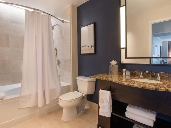 Magnolia Hotel Houston, a Tribute Portfolio Hotel : photo 2 de la chambre suite junior 1 chambre avec 1 lit king-size sans vue - Étage intermédiaire