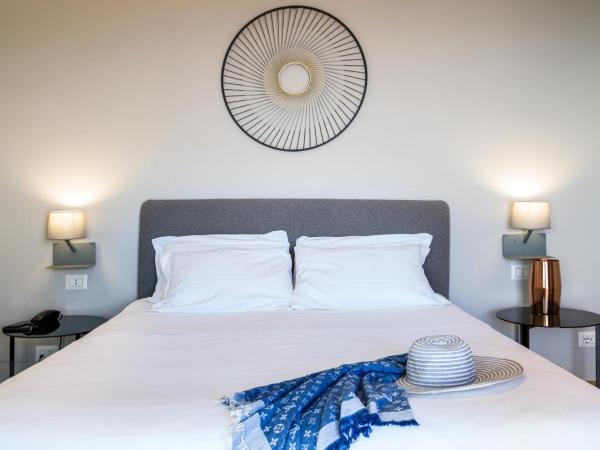 Taormina Palace Hotel : photo 6 de la chambre chambre double supérieure avec balcon - vue sur mer