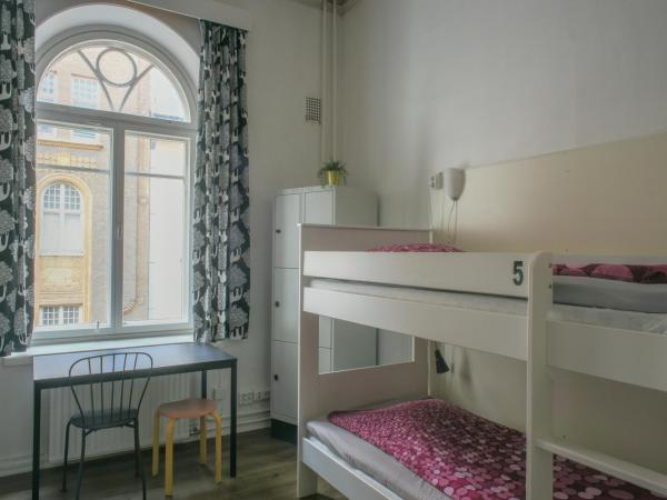 Hostel Diana Park : photo 2 de la chambre lit simple dans dortoir pour femmes de 6 lits
