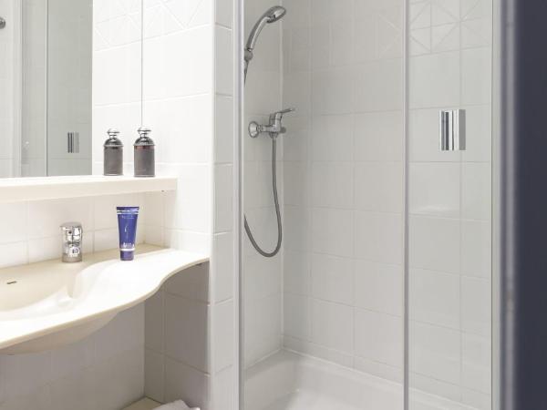 Hôtel Club mmv Les Arolles **** : photo 5 de la chambre chambre double