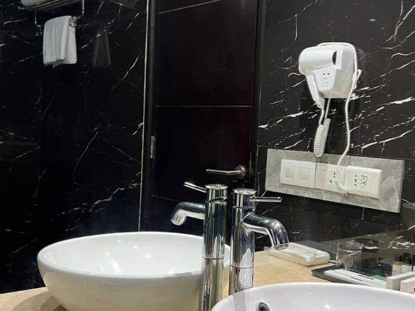 Golden Suites Gurgaon Inde Hotels : photo 2 de la chambre suite familiale