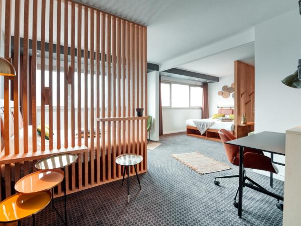 COWOOL GRENOBLE : photo 4 de la chambre appartement avec vue sur la montagne